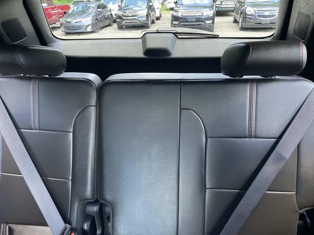 Used 2023 Chevrolet Traverse RS AWD/4WD image 18