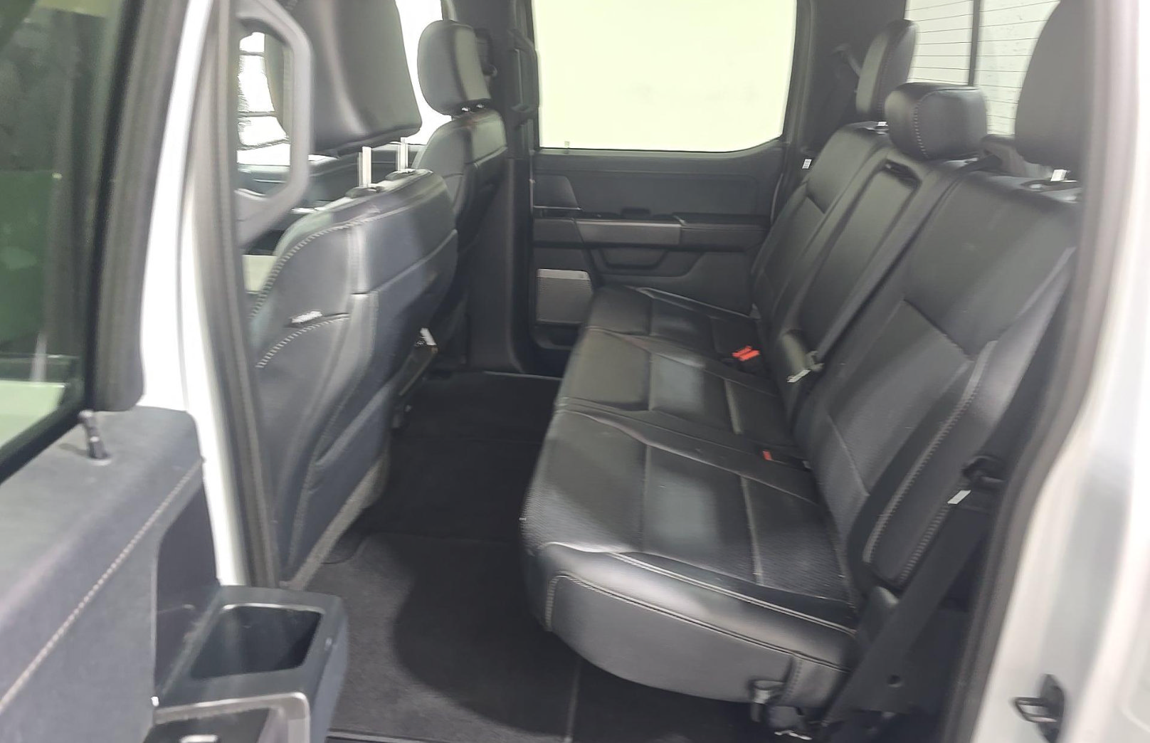Used 2025 Ford F150 Lariat AWD/4WD image 13