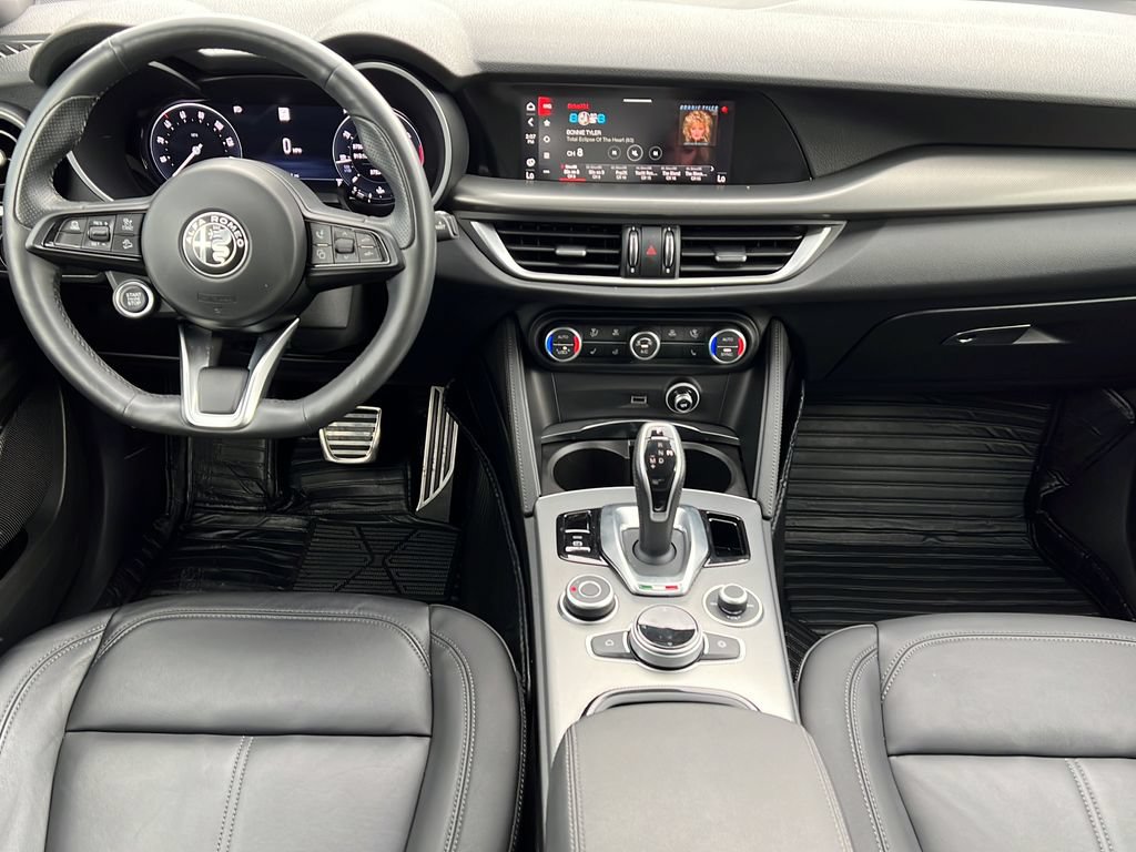 Used 2024 Alfa Romeo Stelvio Ti w/ Active Assist Plus Package AWD/4WD image 11