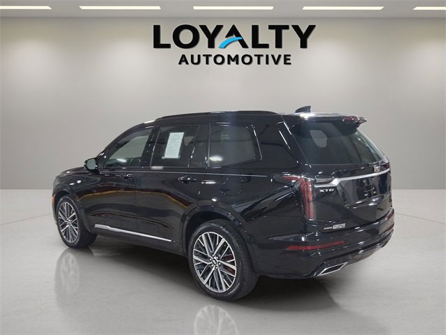 Used 2024 Cadillac XT6 Sport w/ Technology Package image 3