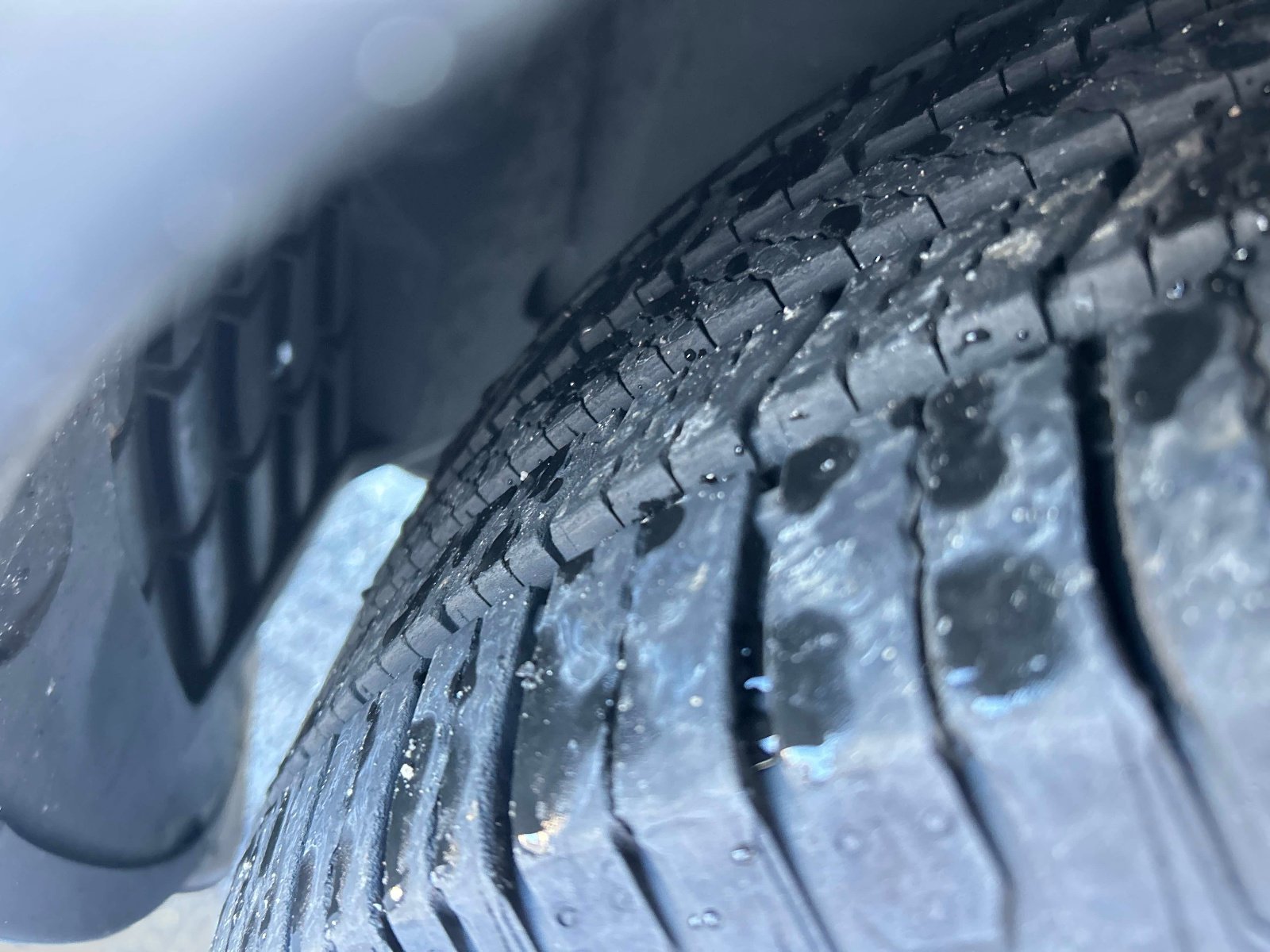 Used 2019 Land Rover Range Rover Evoque SE Premium image 10