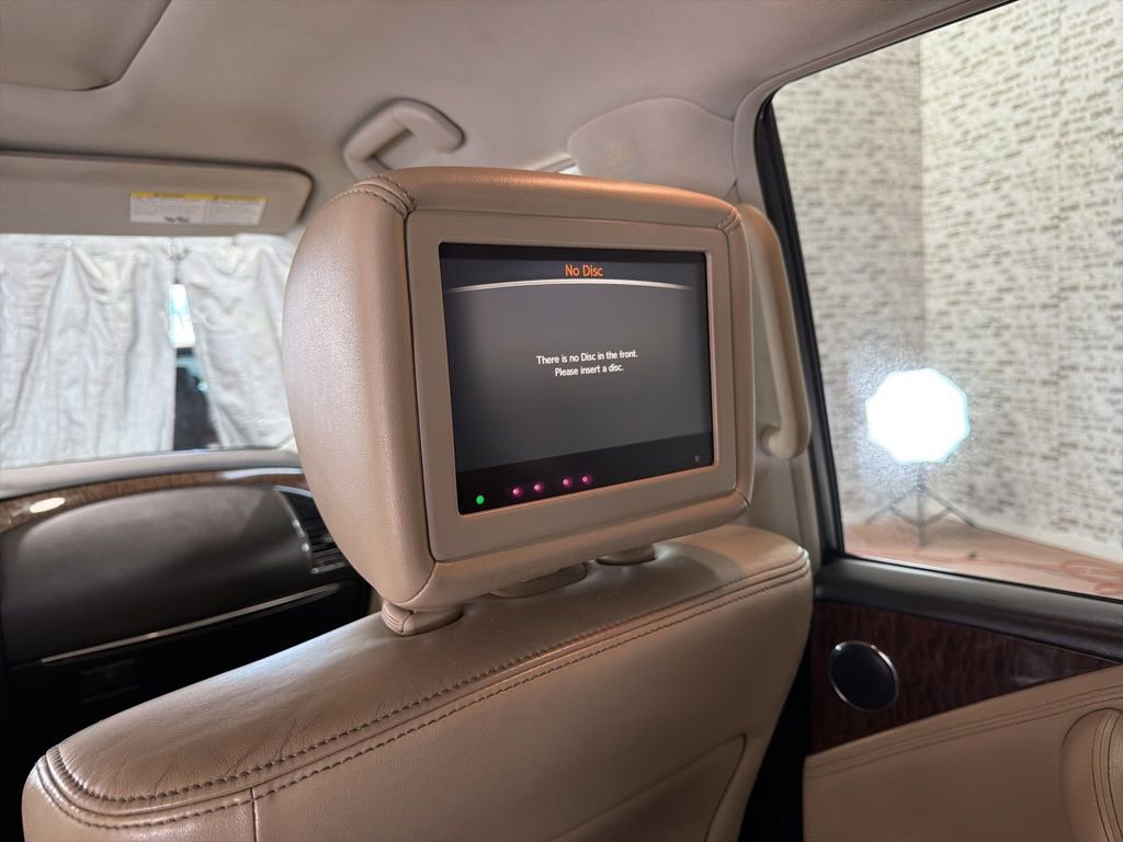 Used 2019 Nissan Armada Platinum w/ Captain's Chairs Package image 15