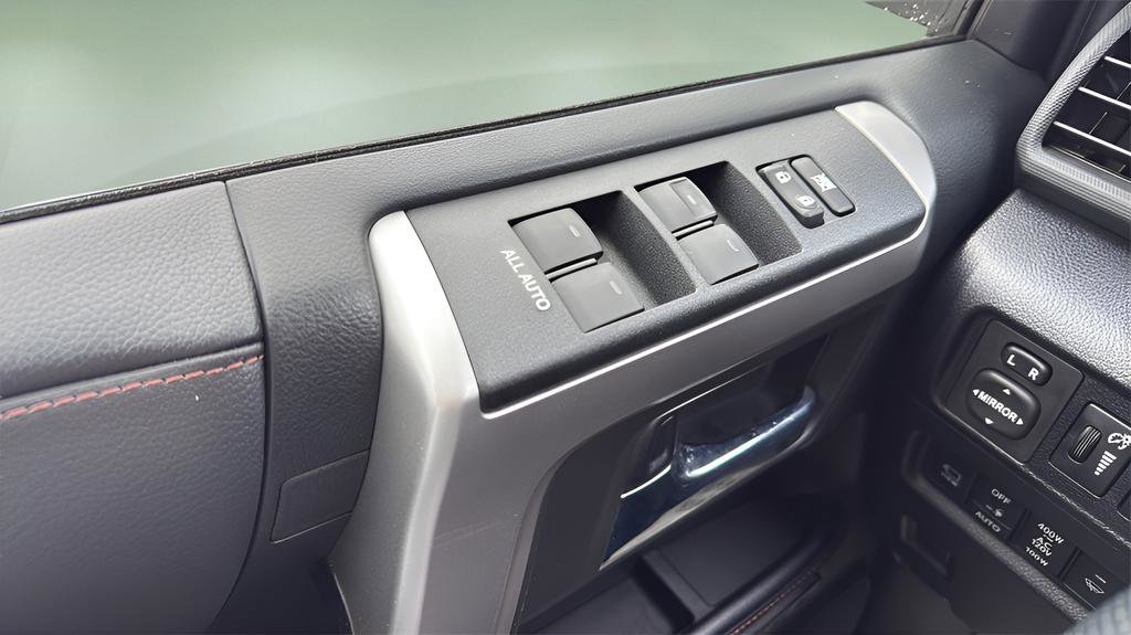 Used 2023 Toyota 4Runner Limited image 17