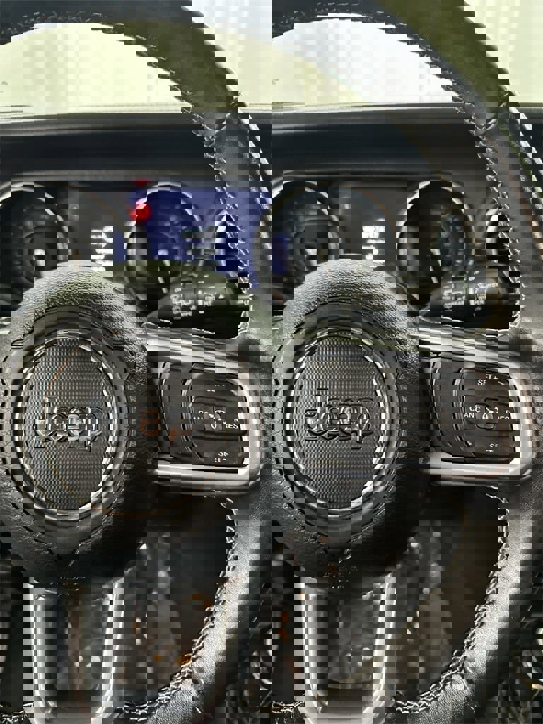 Used 2021 Jeep Wrangler Unlimited Sahara w/ Cold Weather Group image 34