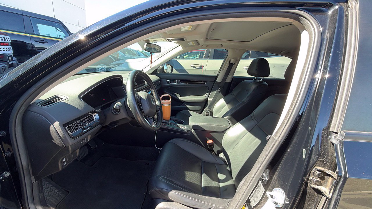 Used 2023 Honda Civic EX-L image 3