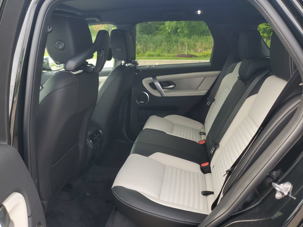 Used 2026 Land Rover Discovery Sport Landmark AWD/4WD image 26