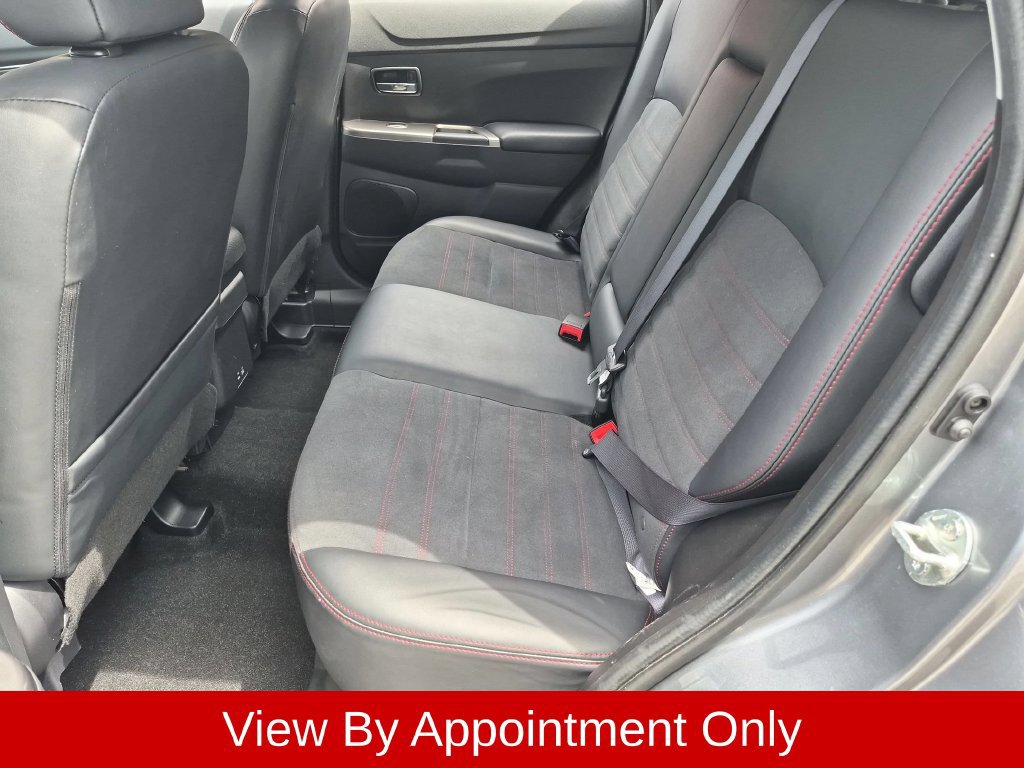 Used 2025 Mitsubishi Outlander Sport SE AWD/4WD image 25