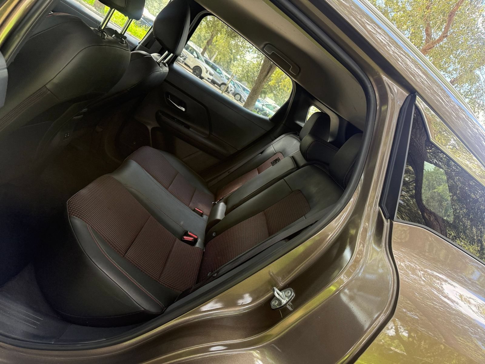 Used 2026 Nissan Kicks SR FWD image 21