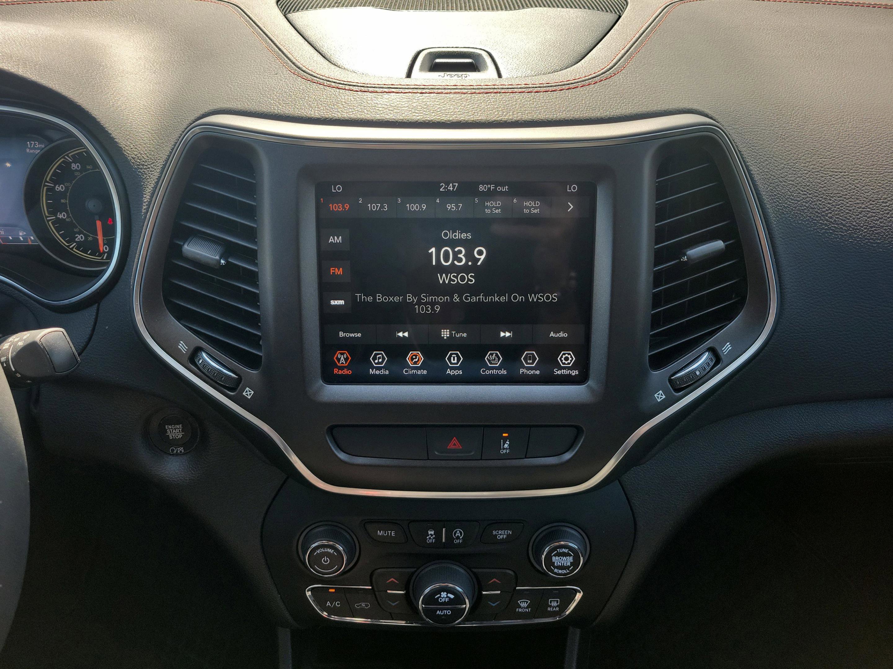 Used 2022 Jeep Cherokee Trailhawk w/ Comfort/Convenience Group image 26