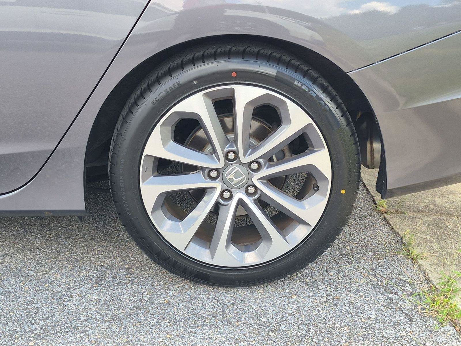 Used 2014 Honda Accord Sport image 9
