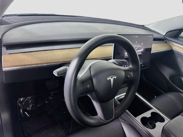Used 2023 Tesla Model 3 Standard Range RWD image 9