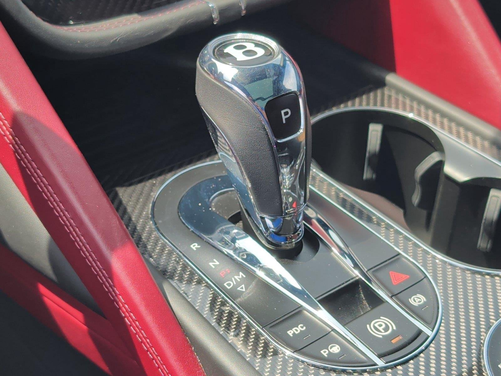 Used 2022 Bentley Bentayga AWD/4WD image 34