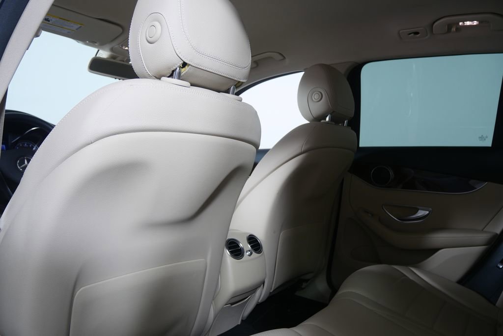 Used 2017 Mercedes-Benz GLC 300 4MATIC image 16
