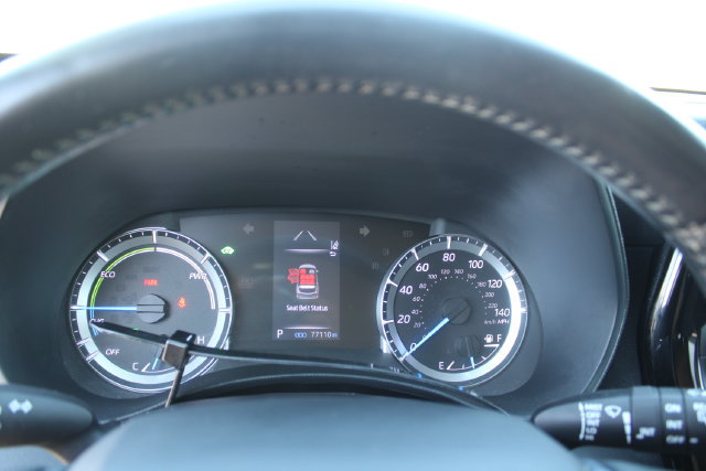 Used 2020 Toyota Highlander LE FWD image 22