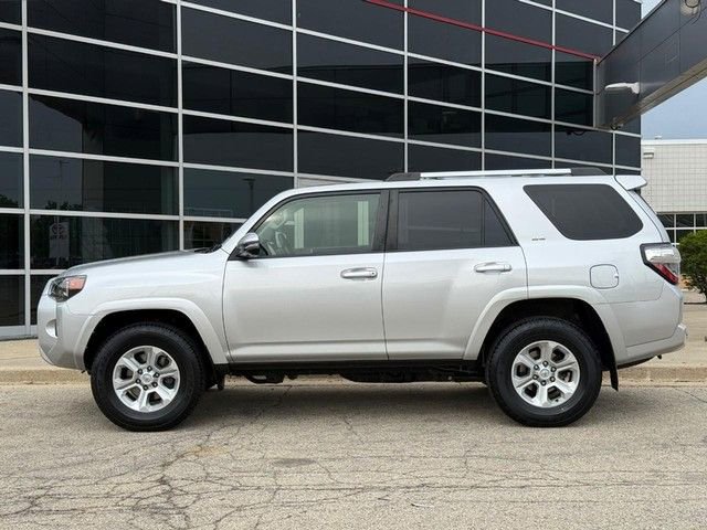 Used 2023 Toyota 4Runner SR5 Premium w/ Moonroof Package AWD/4WD image 6