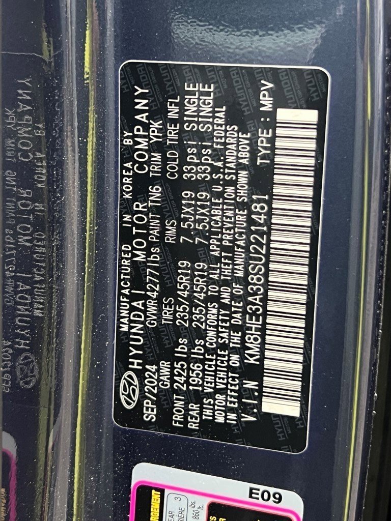 Used 2025 Hyundai Kona Limited image 33