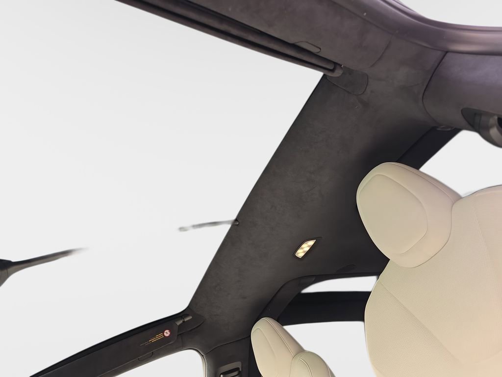 Used 2023 Tesla Model X image 35