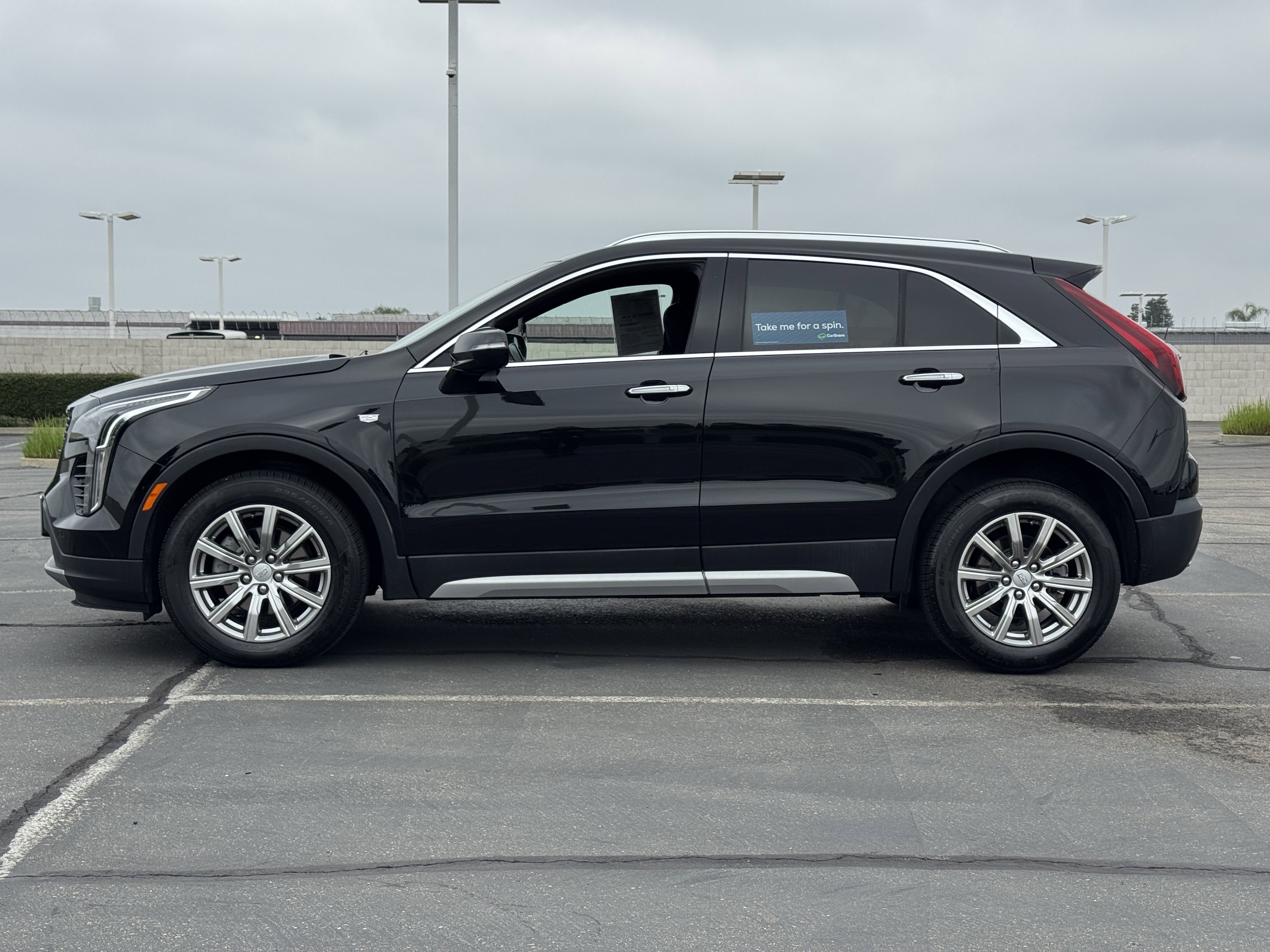 Certified 2023 Cadillac XT4 Premium Luxury AWD/4WD image 4