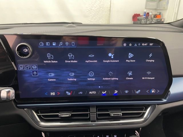 New 2026 Chevrolet Equinox EV LT image 3