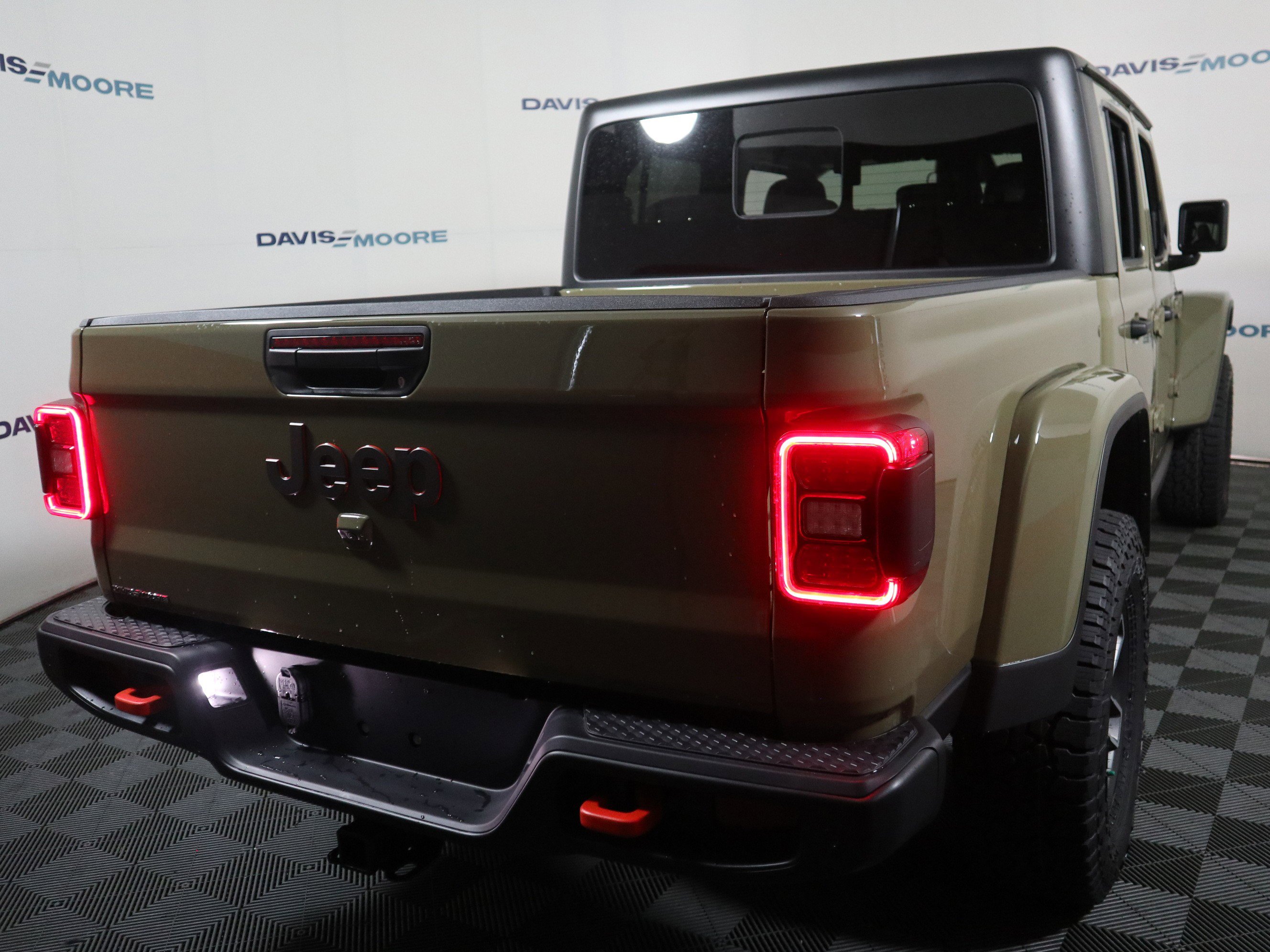 New 2026 Jeep Gladiator Mojave w/ Safety Group AWD/4WD image 6