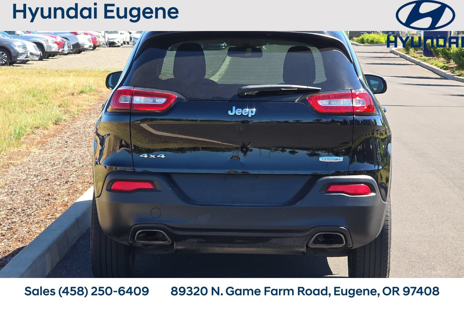 Used 2018 Jeep Cherokee Latitude w/ Cold Weather Group AWD/4WD image 4