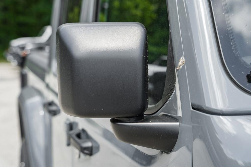 New 2025 Jeep Gladiator Sport AWD/4WD image 18