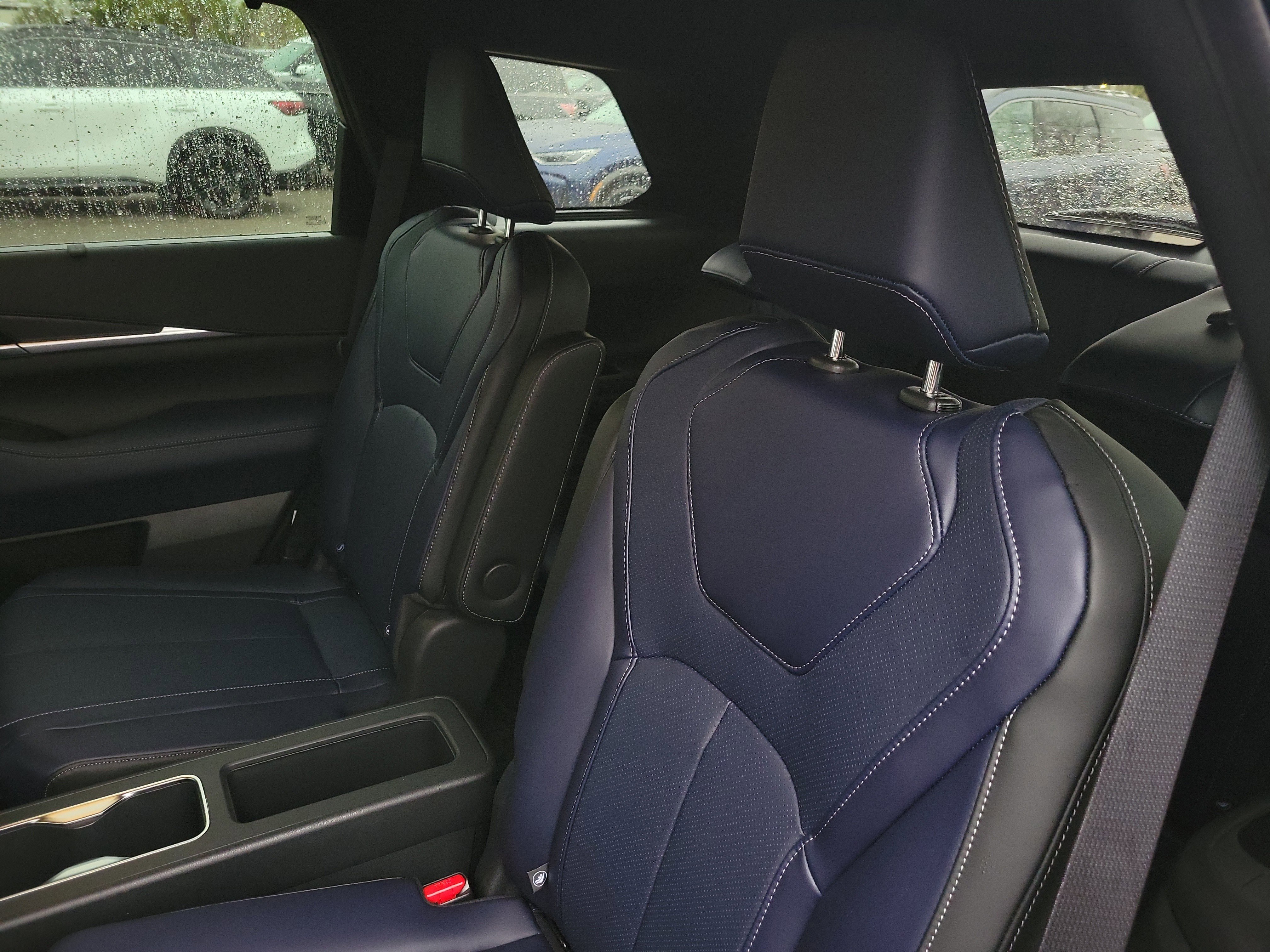 New 2026 INFINITI QX60 Sport w/ Dark Cargo Package image 25