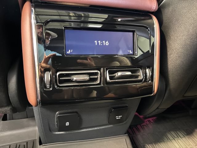 Used 2025 Lincoln Aviator Reserve w/ Equipment Group 201A AWD/4WD image 18