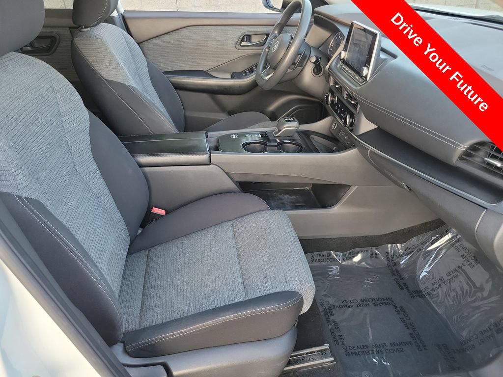 Used 2021 Nissan Rogue S FWD image 17