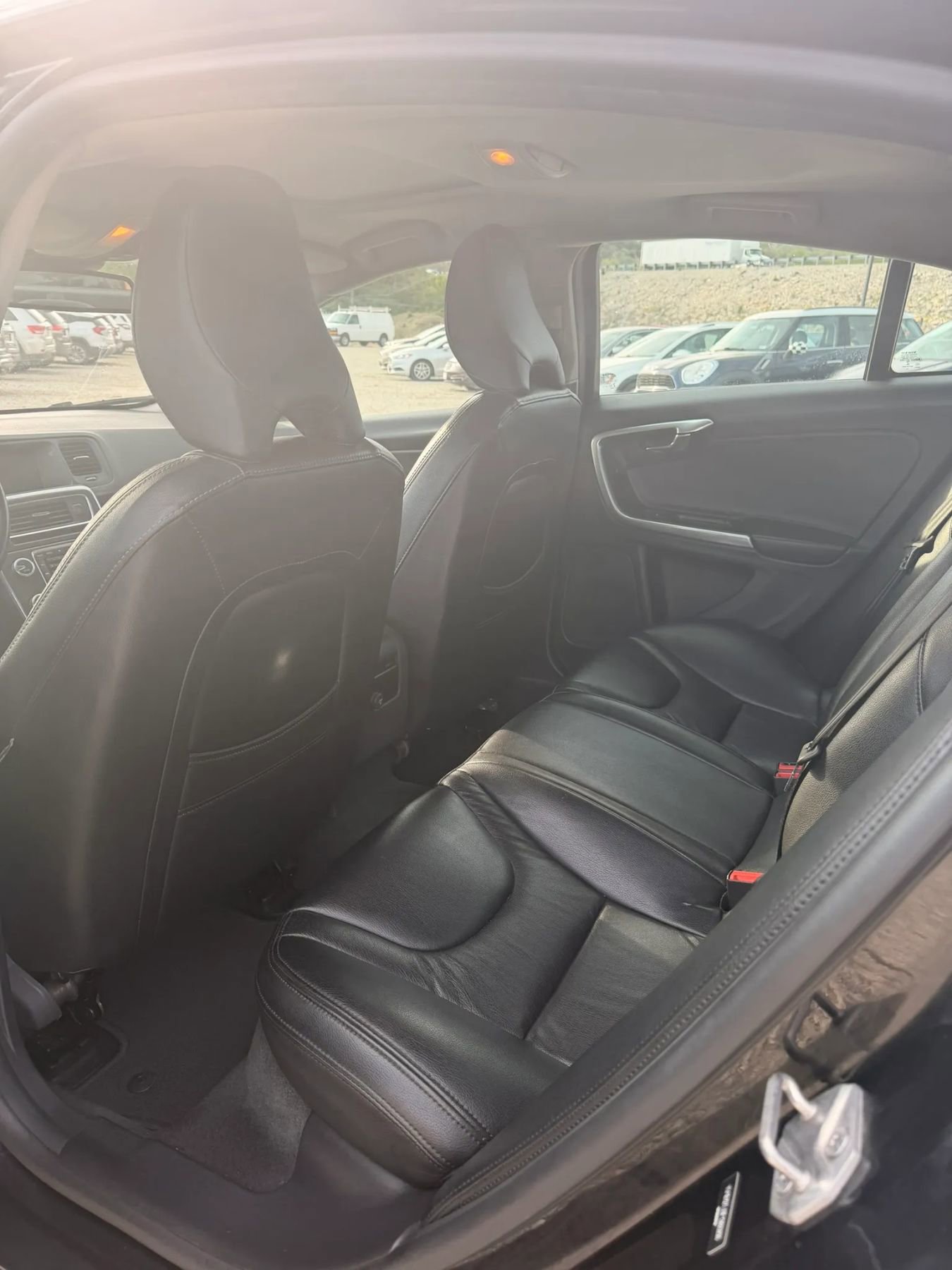 Used 2015 Volvo S60 T5 image 17