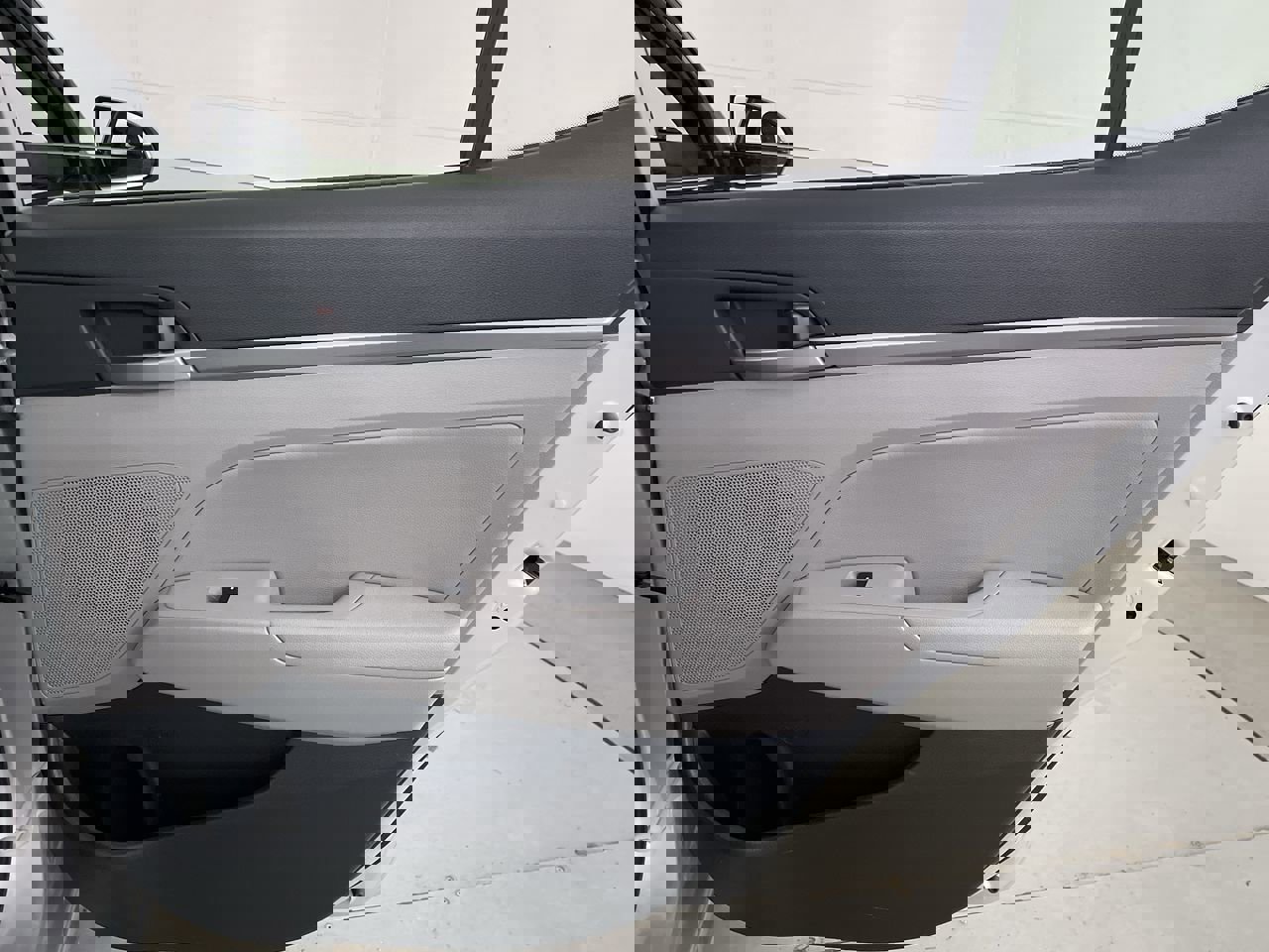 Used 2017 Hyundai Elantra Limited image 21