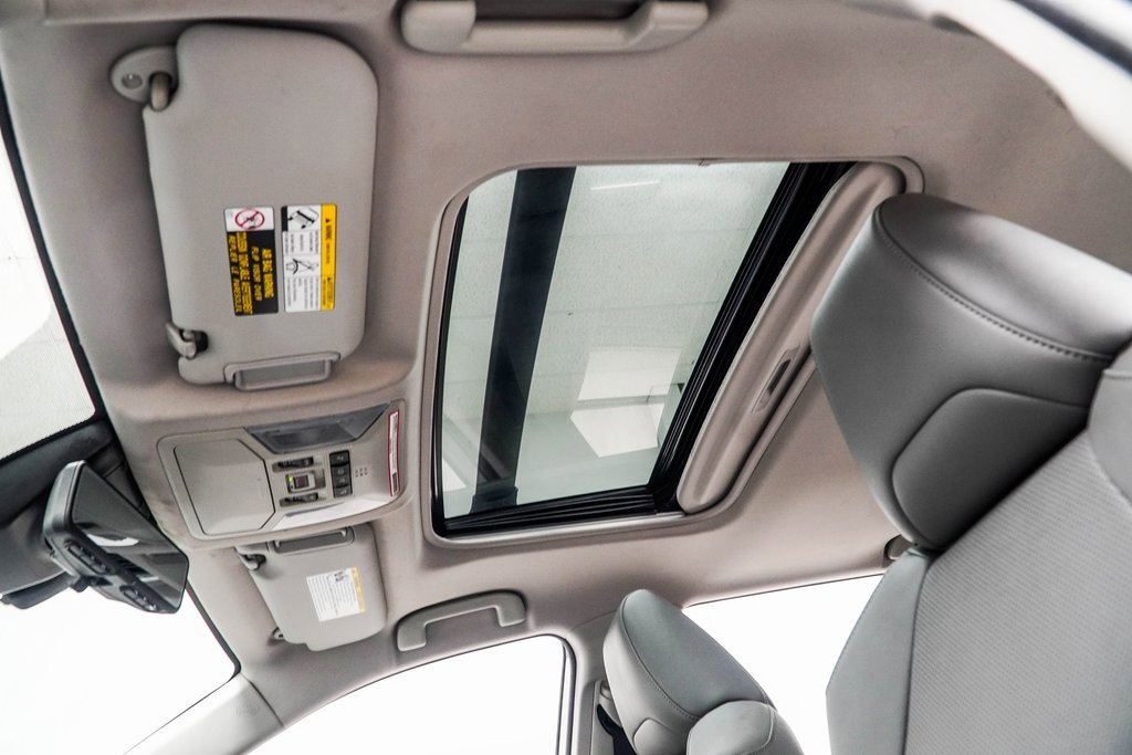 Used 2019 Toyota RAV4 Limited image 36