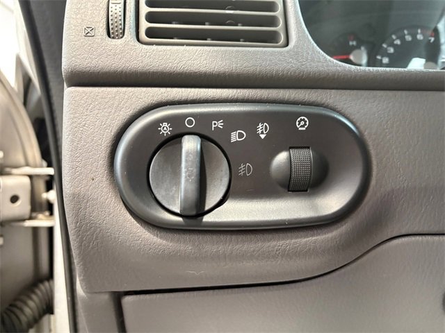 Used 2003 Ford Explorer XLT image 15