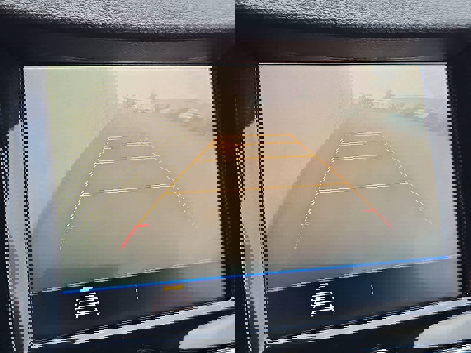 Used 2020 Chevrolet Trax LT w/ Sun & Sound Package AWD/4WD image 28