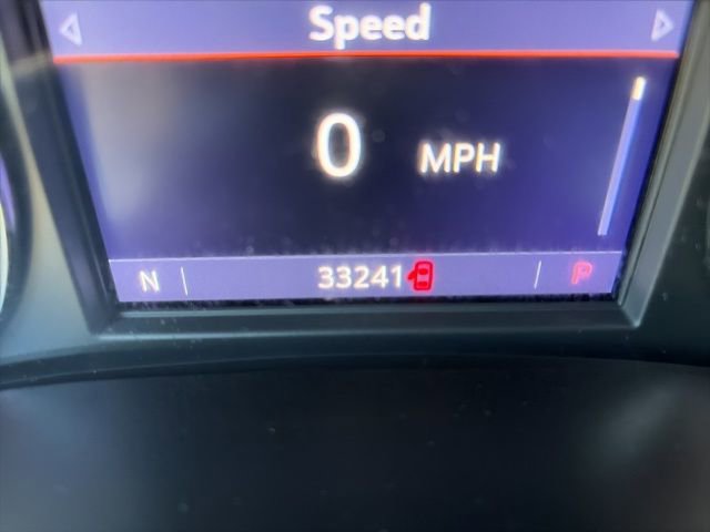 Used 2023 Buick Enclave Essence image 11