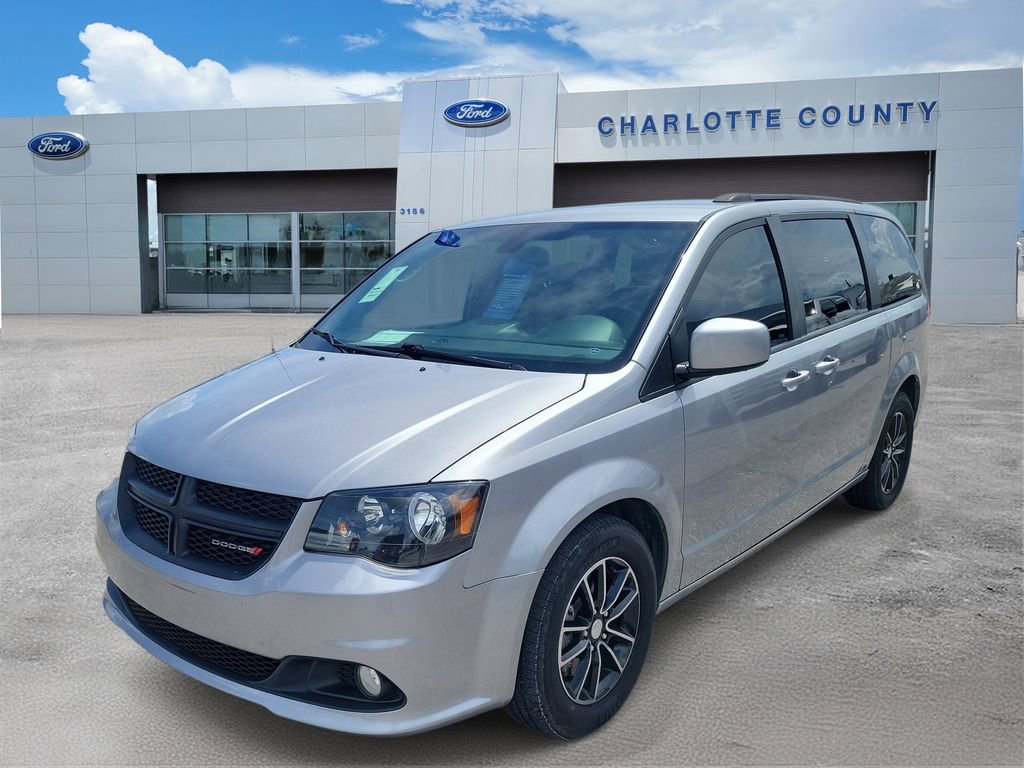 Used 2018 Dodge Grand Caravan GT image 2