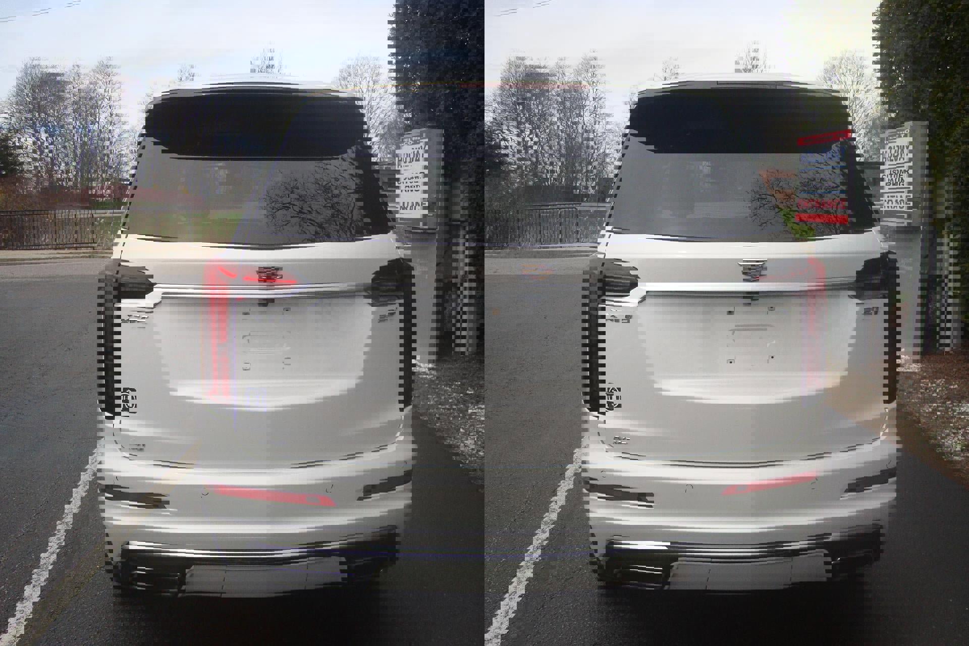 Used 2023 Cadillac XT6 Luxury AWD/4WD image 5