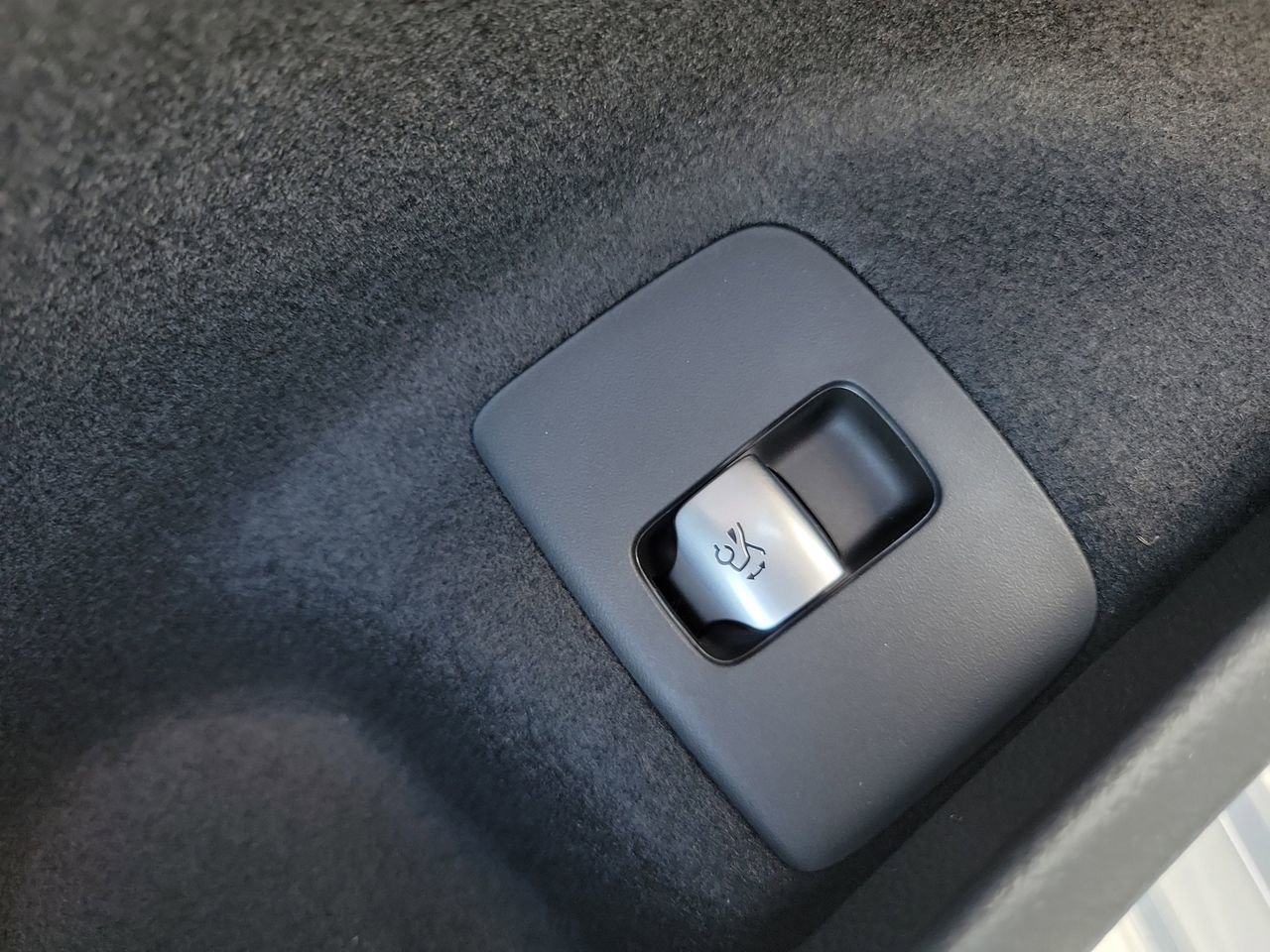 New 2026 Mercedes-Benz E 350 Sedan image 18