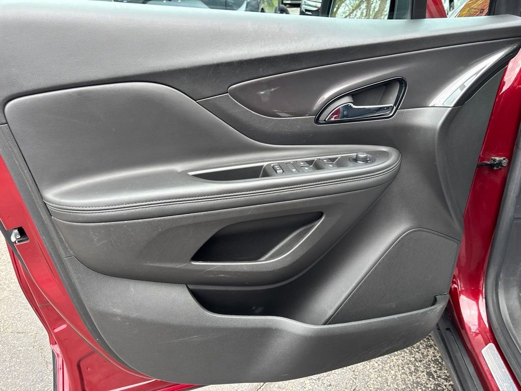 Used 2022 Buick Encore Preferred w/ Safety Package AWD/4WD image 19