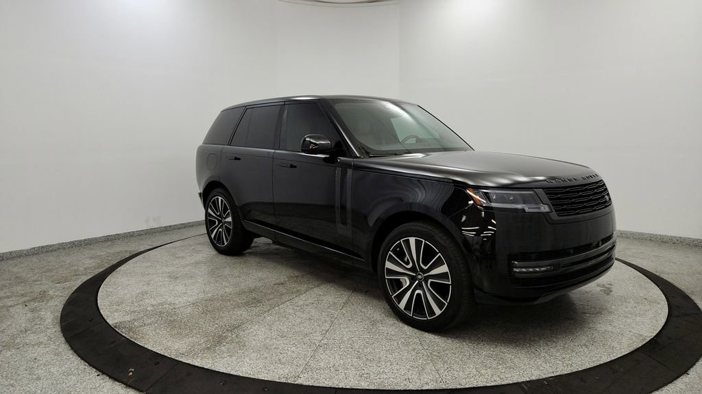 Used 2025 Land Rover Range Rover SE AWD/4WD image 7