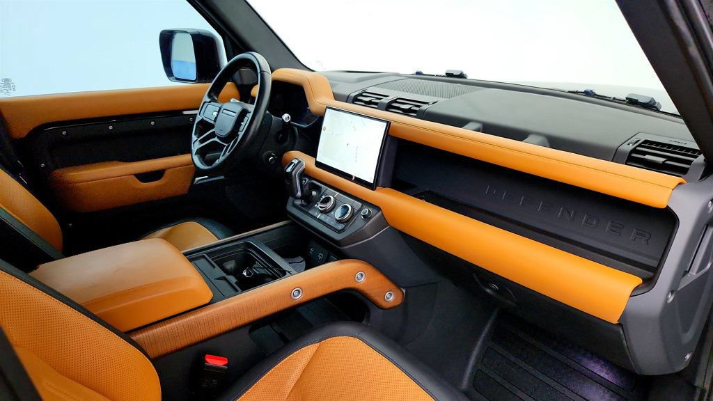 Used 2022 Land Rover Defender 110 X AWD/4WD image 26