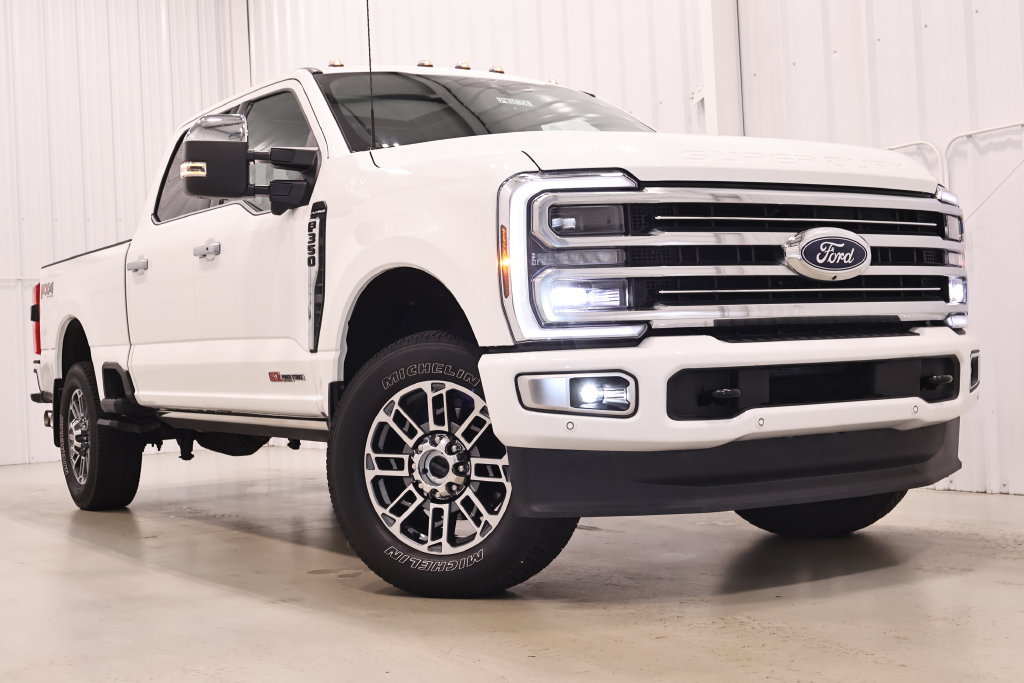 Certified 2025 Ford F350 Platinum w/ Platinum Plus Package AWD/4WD image 52