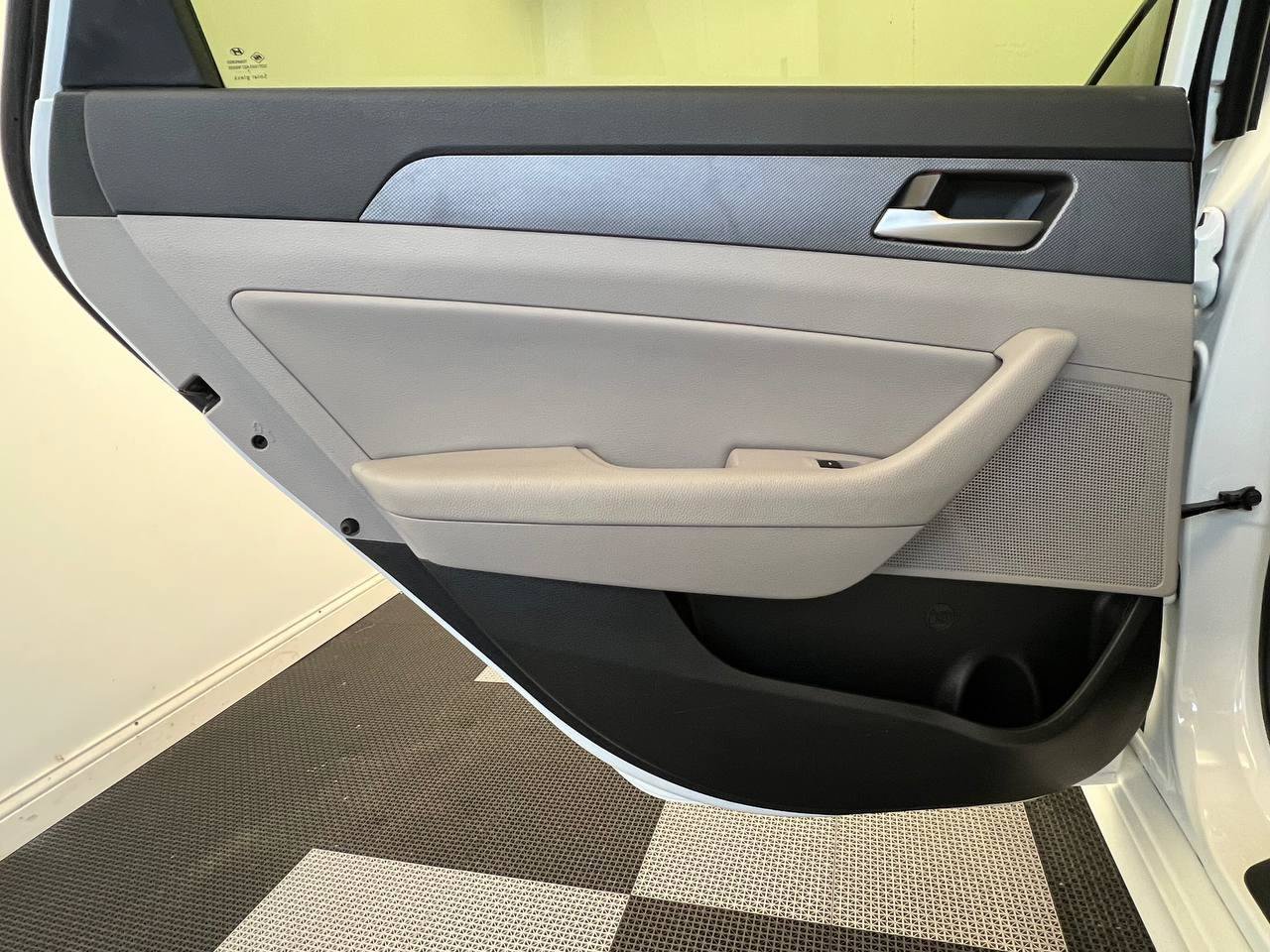 Used 2018 Hyundai Sonata SEL FWD image 9