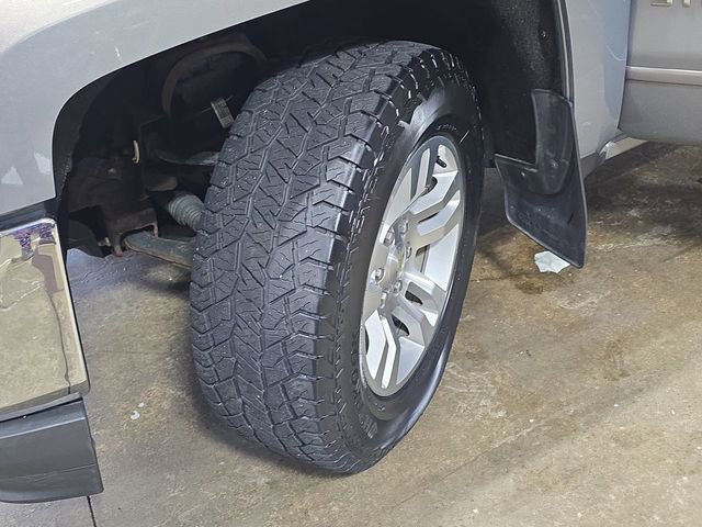 Used 2017 Chevrolet Silverado 1500 LT w/ All Star Edition AWD/4WD image 34