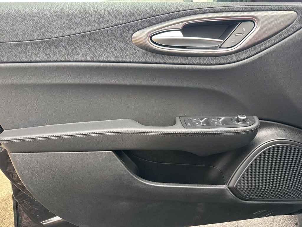 New 2026 Alfa Romeo Giulia AWD image 12