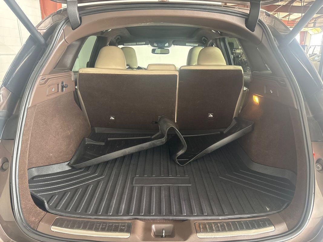 Used 2019 INFINITI QX50 Essential image 19