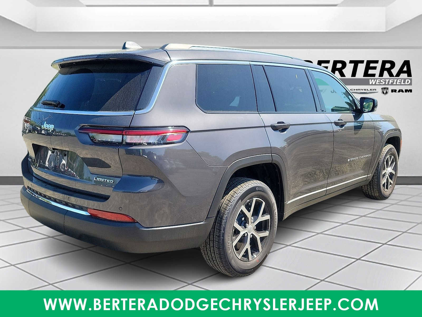 New 2024 Jeep Grand Cherokee L Limited image 4