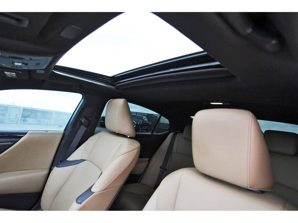 Used 2021 Lexus ES 350 w/ Premium Package image 25