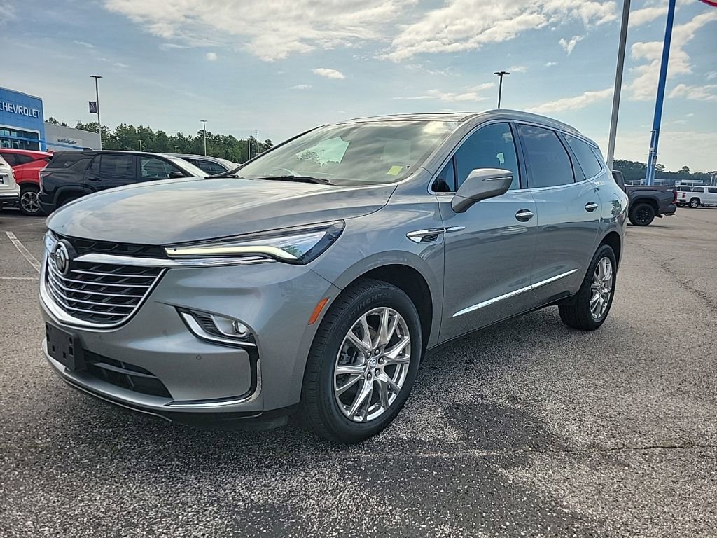 Used 2023 Buick Enclave Essence w/ Experience Buick Package