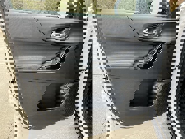 New 2026 Chevrolet Equinox LT w/ Convenience Package II image 23